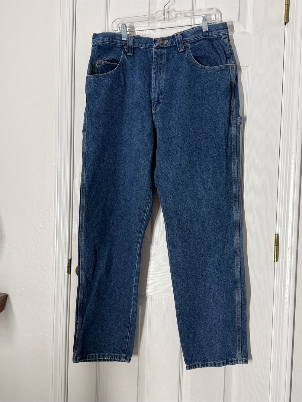 Cabela's Men’s Relaxed Fit Dark Blue Jeans